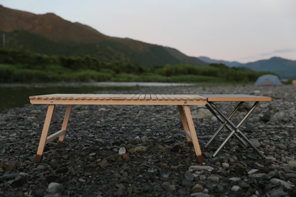 ウッドテーブル　木製テーブル　キャンプ