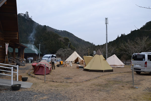 高知　キャンプ　キャンプ場　羽尾大釜荘　香南市　夜須