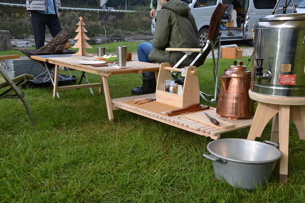 ウッドテーブル　キャンプ　テーブル　木製　ひのき　サブテーブル